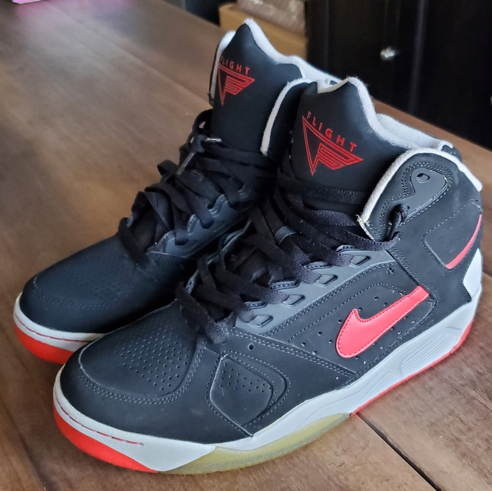 Nike Air Flight Lite